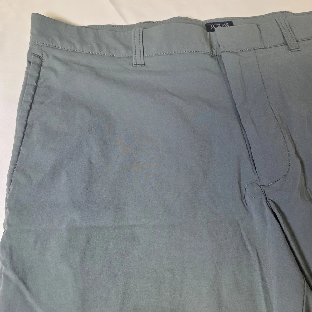 J. Crew Size 35 Mens Flat‎ Front Shorts